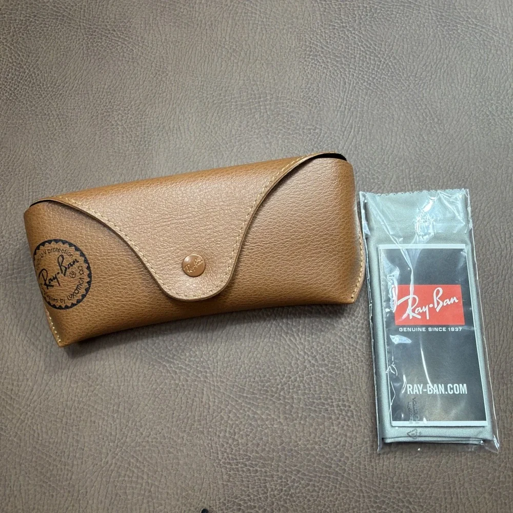 RAY BAN New Wayfarer Sunglasses Black On Black POLARIZED Made Italy RB1232 New!!